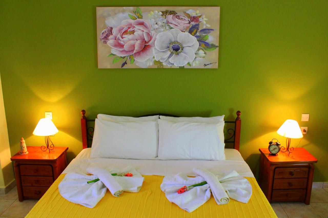 Kanapitsa  Tzaneria Apartments Skiathos מראה חיצוני תמונה