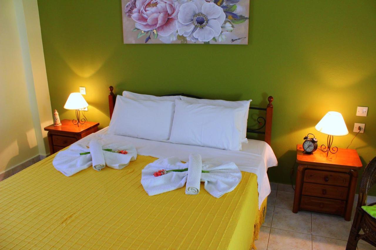 Kanapitsa  Tzaneria Apartments Skiathos מראה חיצוני תמונה